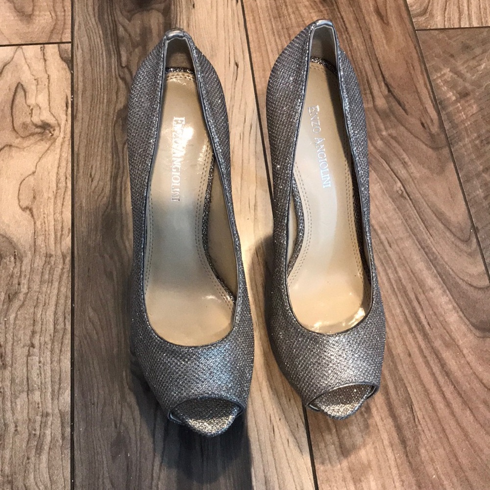 ENZO ANGIOLINI glitter peep toe heels NWOT